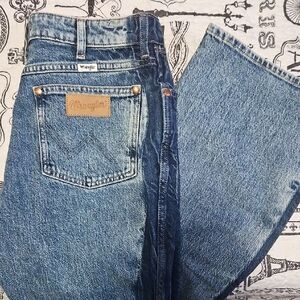 Wrangler Classic Blue Jeans
